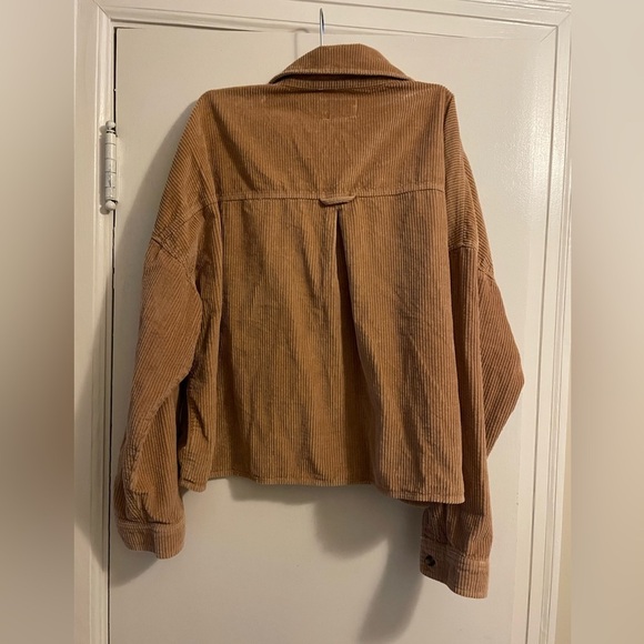 American Eagle Corduroy Cropped Button Up Shirt Tan Size Large - Picture 9 of 10